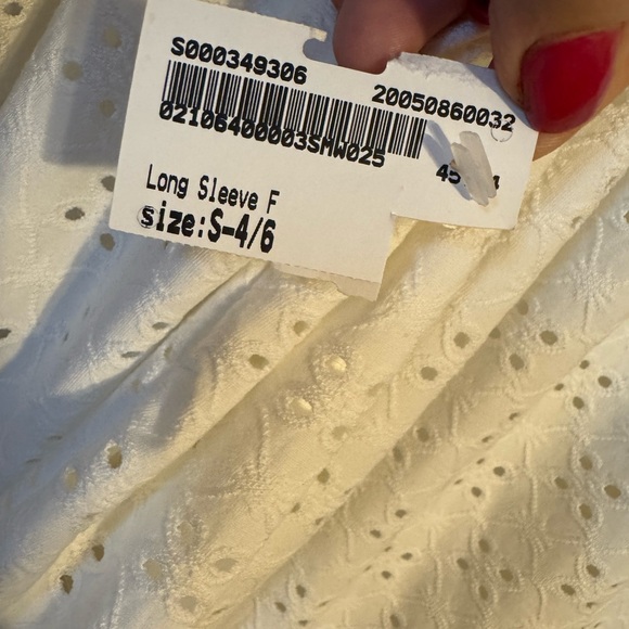NWT Melissa Paige White Eyelet Top w/SLEEVE detail SMALL/MEDIUM #N - Picture 8 of 8